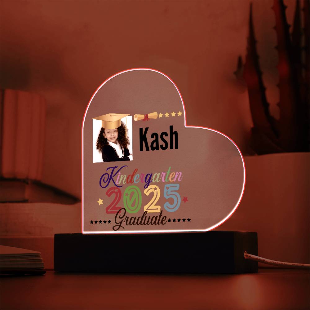 Personalized 2025 kindergarten graduate acrylic heart plaque. Kindergarten graduate gift, graduate gift