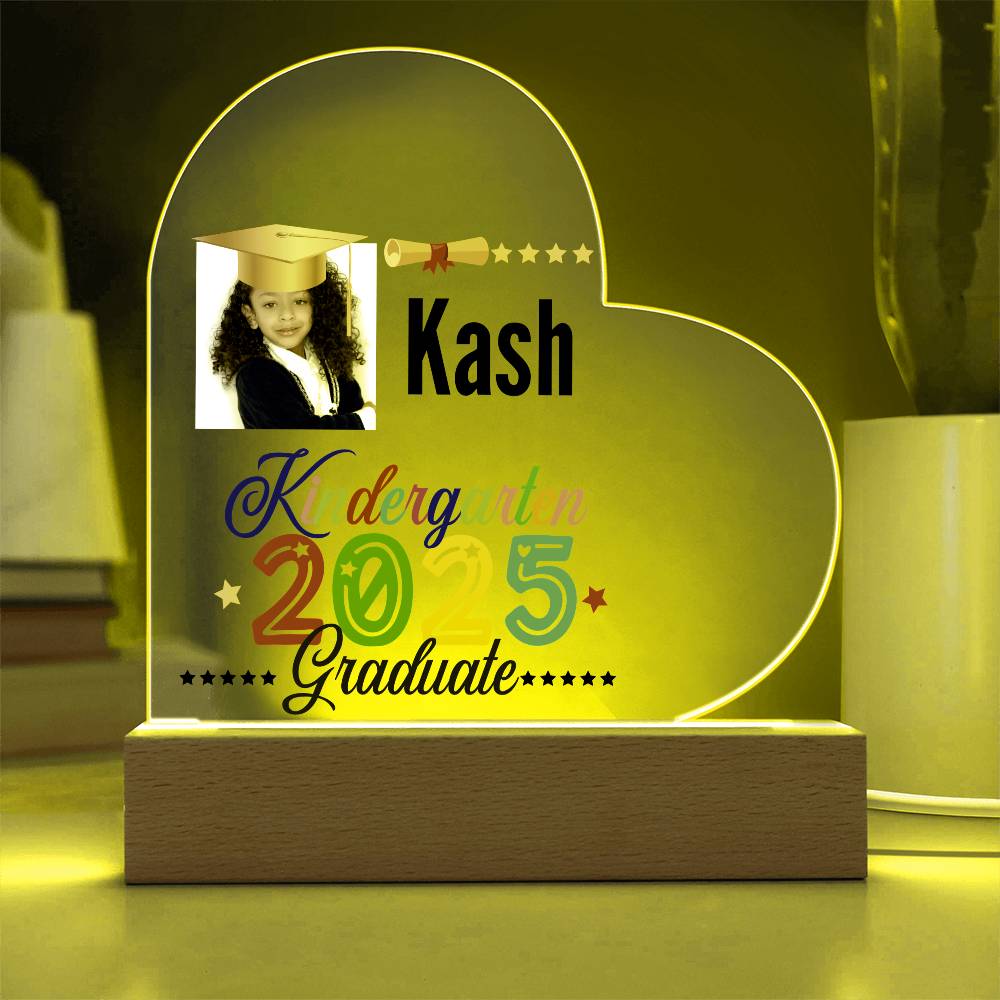 Personalized 2025 kindergarten graduate acrylic heart plaque. Kindergarten graduate gift, graduate gift