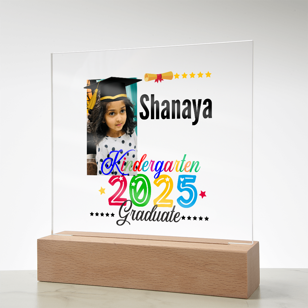 Personalized 2025 kindergarten graduate acrylic plaque. Kindergarten graduate gift, graduate gift