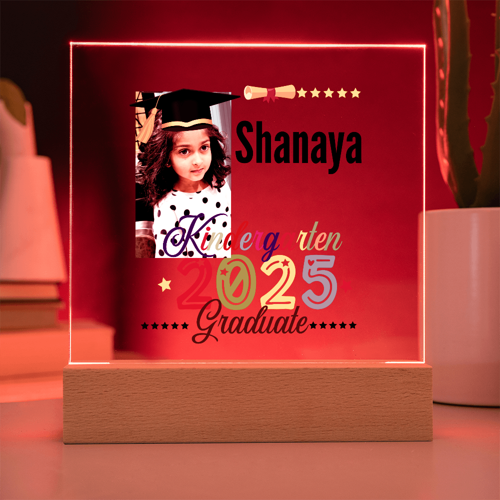 Personalized 2025 kindergarten graduate acrylic plaque. Kindergarten graduate gift, graduate gift